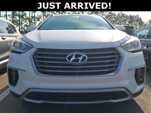 2017 Hyundai SANTA FE SE