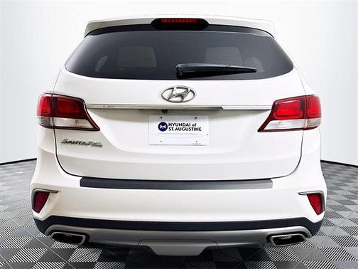 2017 Hyundai SANTA FE SE