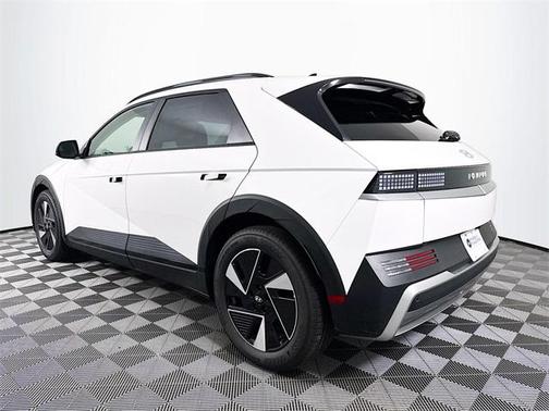 2025 Hyundai IONIQ 5 SEL