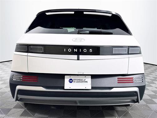 2025 Hyundai IONIQ 5 SEL