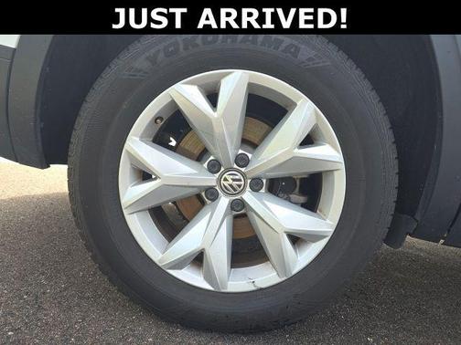 Pure White 2018 Volkswagen Atlas 3.6L SE