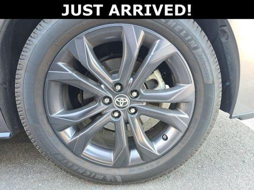 2021 Toyota Sienna XSE 7 Passenger