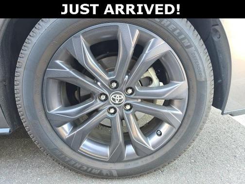 2021 Toyota Sienna XSE 7 Passenger