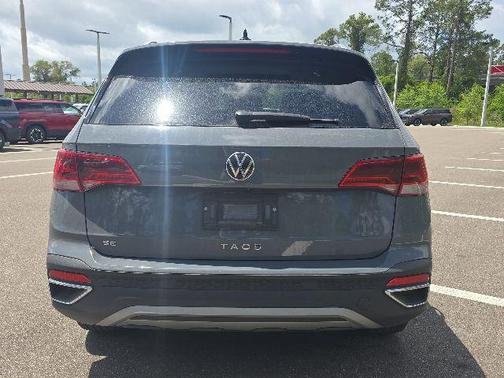 Gray 2022 Volkswagen Taos 1.5T SE