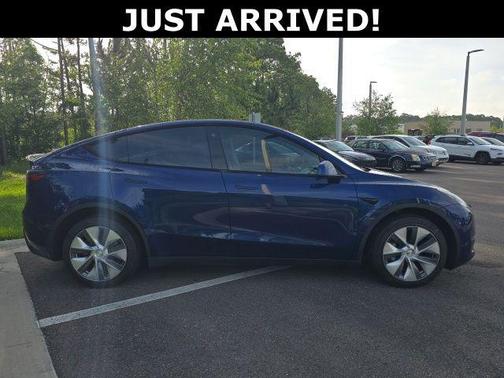 Deep Blue Metallic 2023 Tesla Model Y Long Range Dual Motor All-Wheel Drive