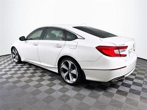 2019 Honda Accord Touring 2.0T