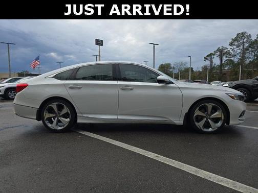 2019 Honda Accord Touring 2.0T