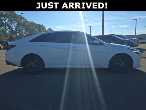 2022 Hyundai ELANTRA HEV Blue