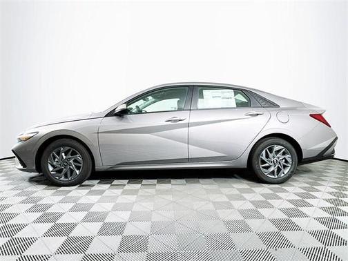 2025 Hyundai ELANTRA HEV Blue