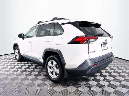 2019 Toyota RAV4 Hybrid XLE