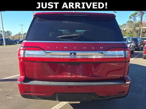 2019 Lincoln Navigator Select