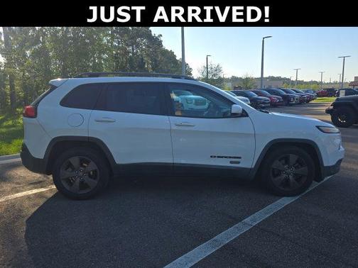 Bright White Clearcoat 2016 Jeep Cherokee 75th Anniversary