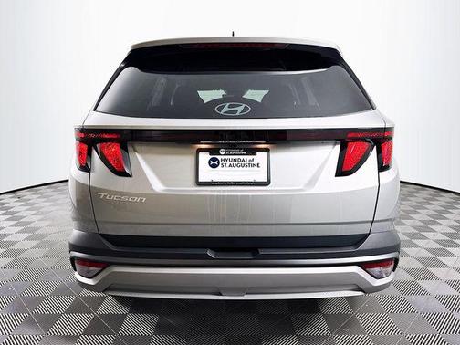 Shimmering Silver 2026 Hyundai TUCSON SEL