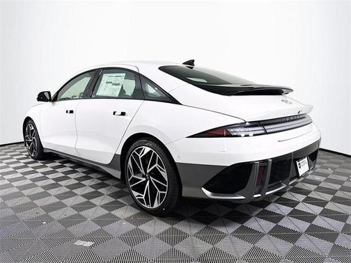 2025 Hyundai IONIQ 6 Limited