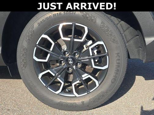 Phantom Black 2024 Hyundai SANTA CRUZ SEL