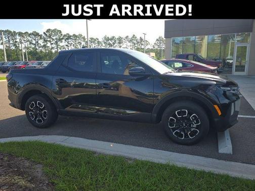 Phantom Black 2024 Hyundai SANTA CRUZ SEL