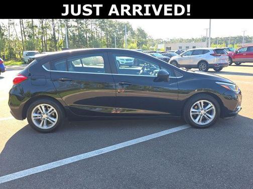 Black 2017 Chevrolet Cruze LT
