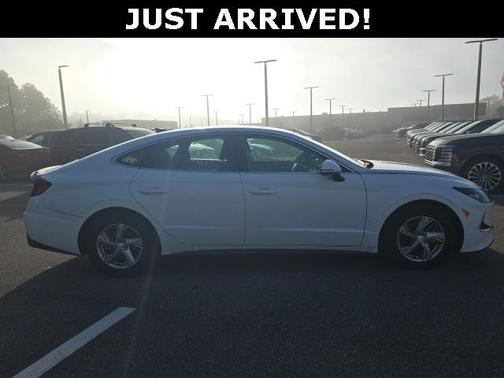 2023 Hyundai SONATA SE