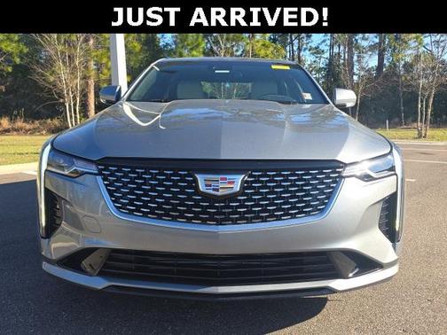 2023 Cadillac CT4 Luxury