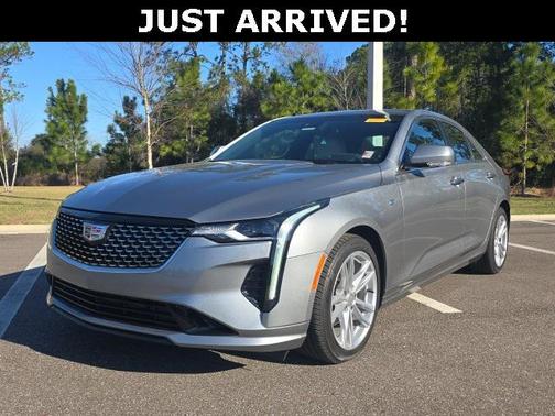 2023 Cadillac CT4 Luxury