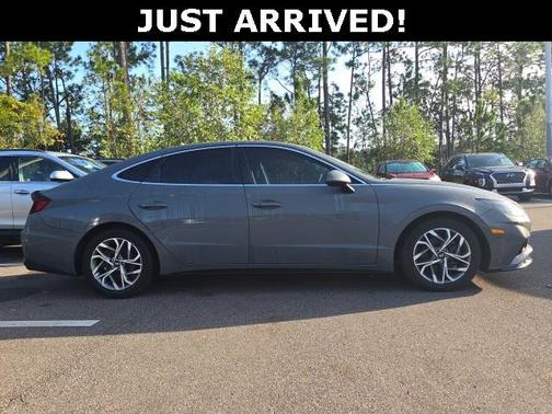 2022 Hyundai SONATA SEL