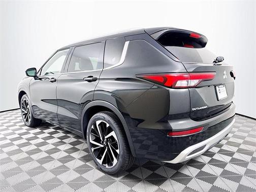 2022 Mitsubishi Outlander SEL 2.5 2WD