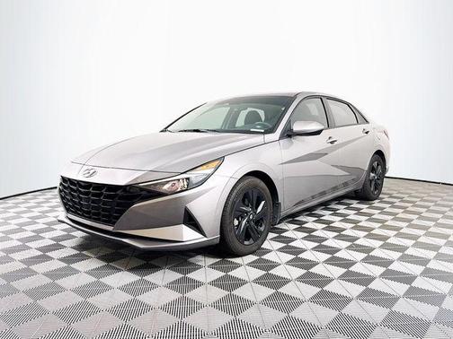 Fluid Metal 2023 Hyundai ELANTRA SEL