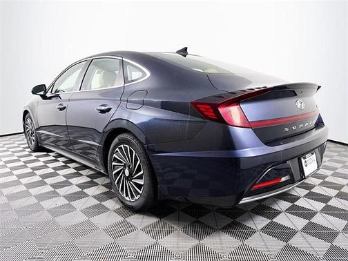2021 Hyundai SONATA Limited 2.0T