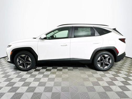 Serenity White Pearl 2026 Hyundai TUCSON SEL