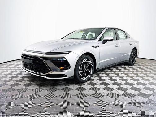 Aero Silver 2026 Hyundai SONATA SEL