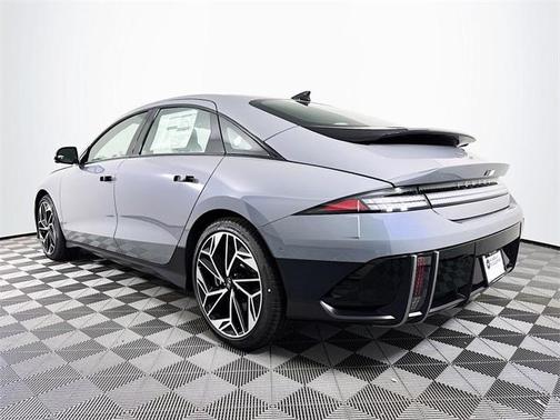 2025 Hyundai IONIQ 6 Limited
