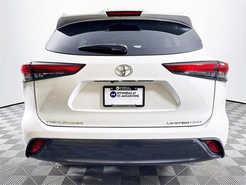 2023 Toyota Highlander XSE