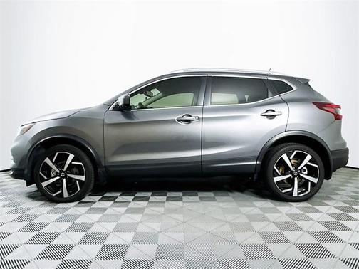 2022 Nissan Rogue Sport SL