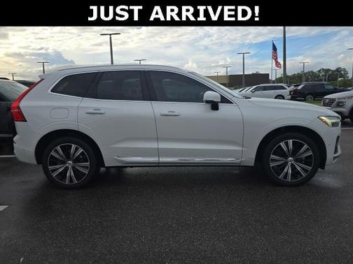 2022 Volvo XC60 B5 Inscription