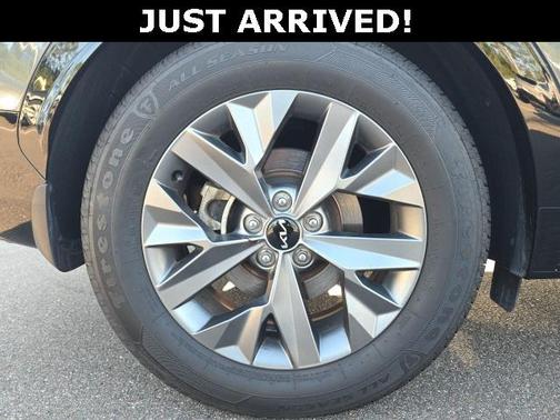 2024 Kia Sportage SX