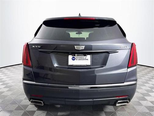 2022 Cadillac XT5 Luxury