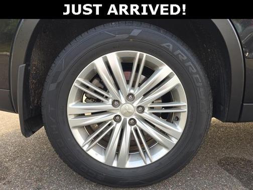 2024 Mitsubishi Outlander ES 2.5 2WD