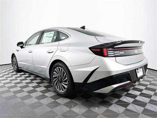 2025 Hyundai SONATA Hybrid Limited
