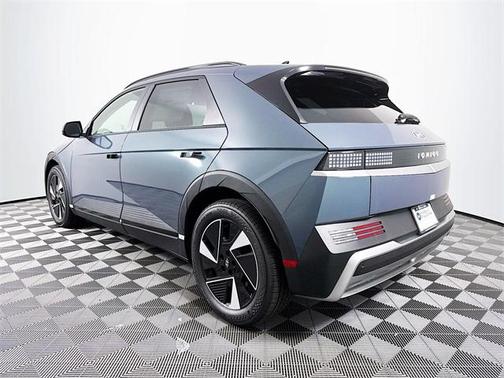 2025 Hyundai IONIQ 5 SEL