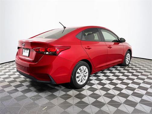 2022 Hyundai Accent SE