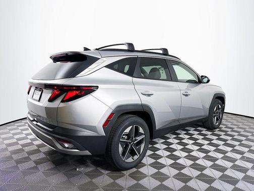 Shimmering Silver 2026 Hyundai TUCSON SEL