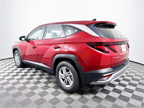 2026 Hyundai TUCSON SE