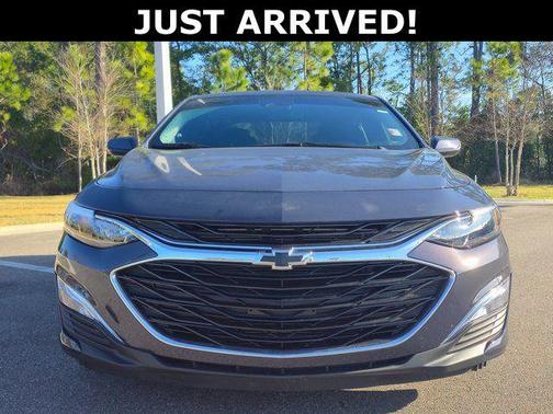 2025 Chevrolet Malibu FWD RS