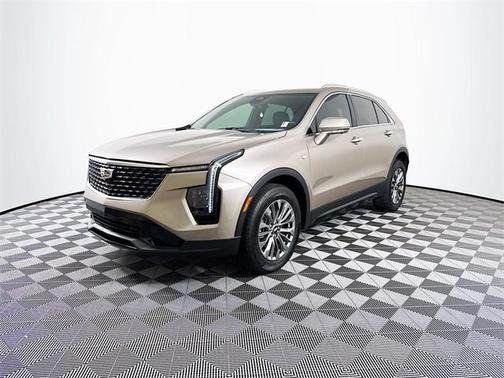 2025 Cadillac XT4 Premium Luxury