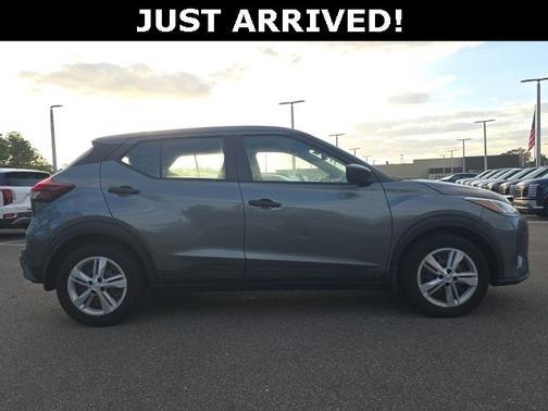 2023 Nissan Kicks S