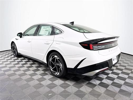 2026 Hyundai SONATA SEL