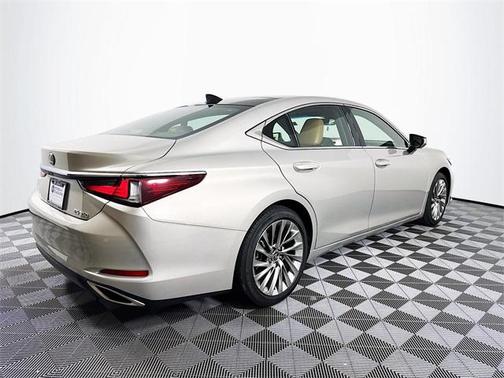 2019 Lexus ES 350 Ultra Luxury