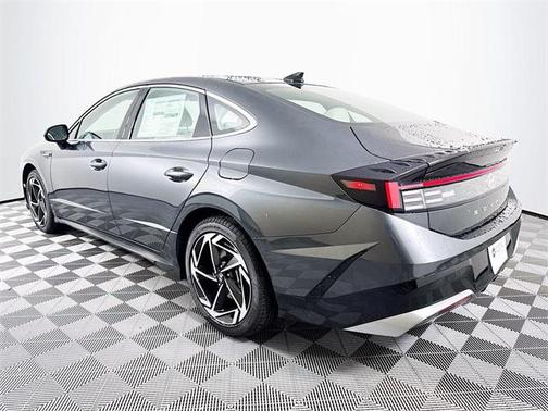 2026 Hyundai SONATA SEL