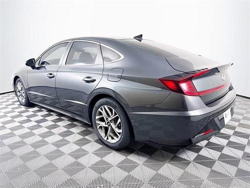 2022 Hyundai SONATA SEL