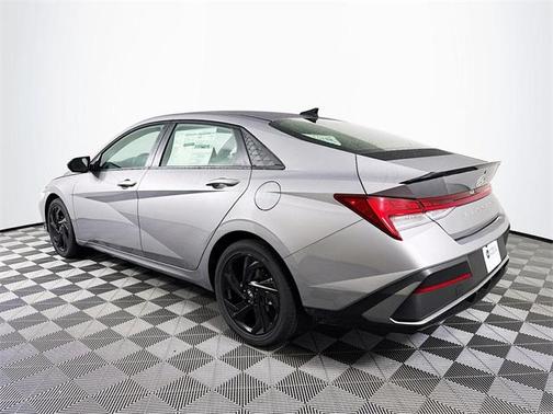 2026 Hyundai ELANTRA HEV SEL Sport